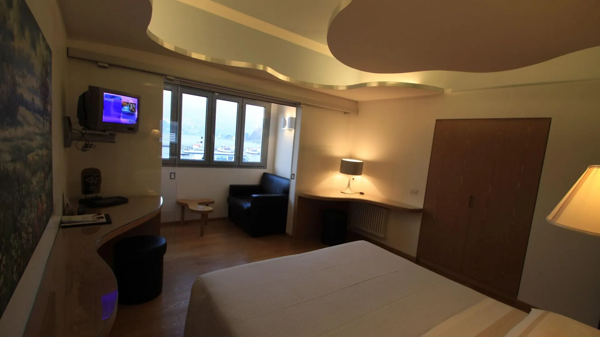 Hotel Metropole Suisse Como 4*,