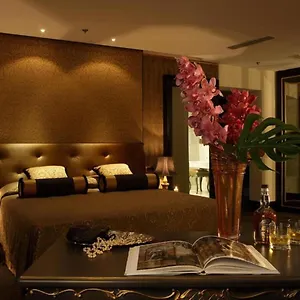 أكوا بالاس 4* البندقية
